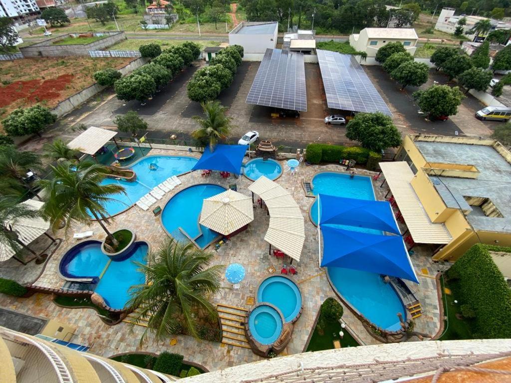 Flats Proximo Ao Shopping Singapura - Pode Descer Com Bebidas Para O Park Aquatico 1105 Apartment กัลดัสโนวัส ภายนอก รูปภาพ